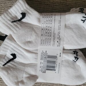 Kids nike socks nwt